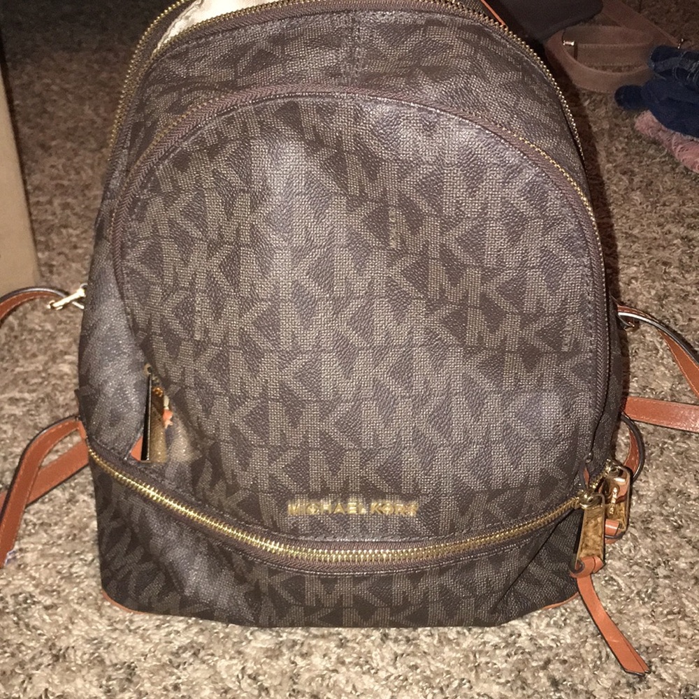 ****NOT SURE*******Mini Backpack - Picture 3 of 4